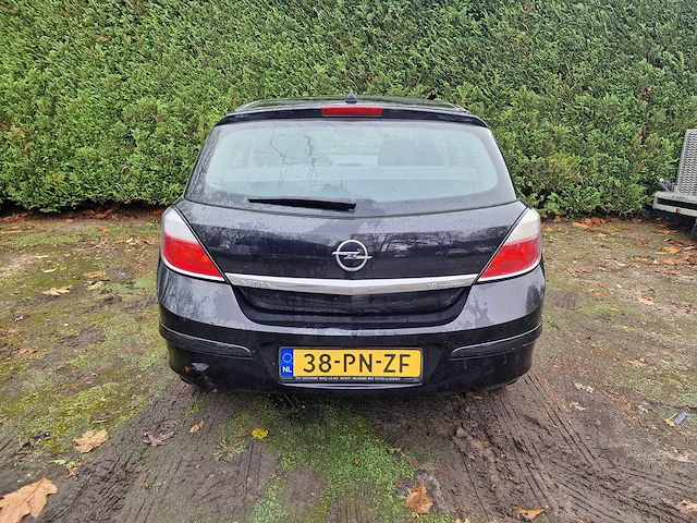 Opel - astra - 1.6 enjoy - 38-pn-zf - 2004 - nap - afbeelding 13 van  18