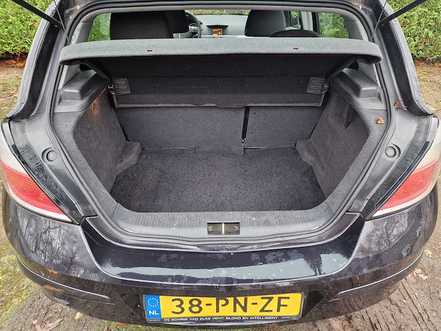 Opel - astra - 1.6 enjoy - 38-pn-zf - 2004 - nap - afbeelding 14 van  18