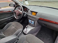 Opel - astra - 1.6 essentia - 94-xrp-7 - 2004 - afbeelding 9 van  20