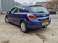 Opel - astra - 1.6 essentia - 94-xrp-7 - 2004 - afbeelding 14 van  20