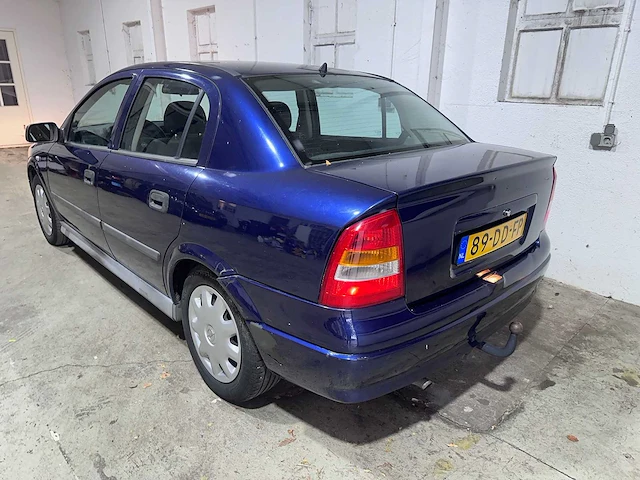 Opel - astra - 1.6 gl - 89-dd-fp - afbeelding 11 van  17