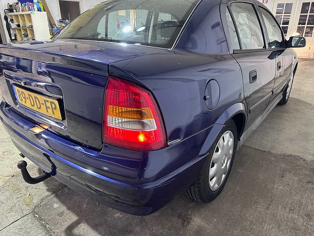 Opel - astra - 1.6 gl - 89-dd-fp - afbeelding 12 van  17