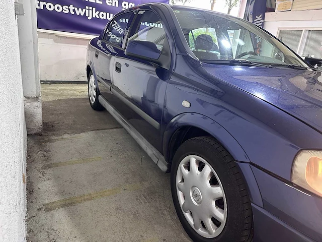 Opel - astra - 1.6 gl - 89-dd-fp - afbeelding 13 van  17