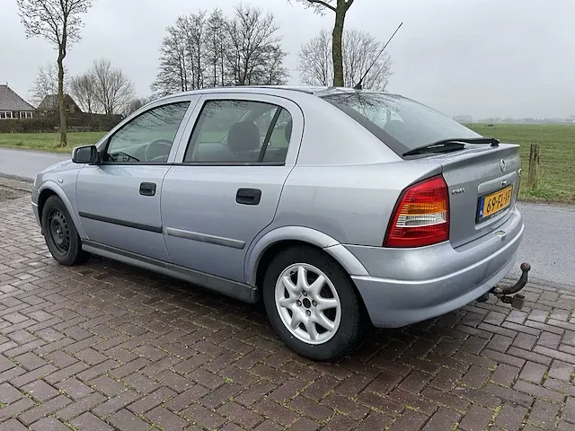 Opel - astra - 1.6 pearl - personenauto - 2000 - afbeelding 2 van  38