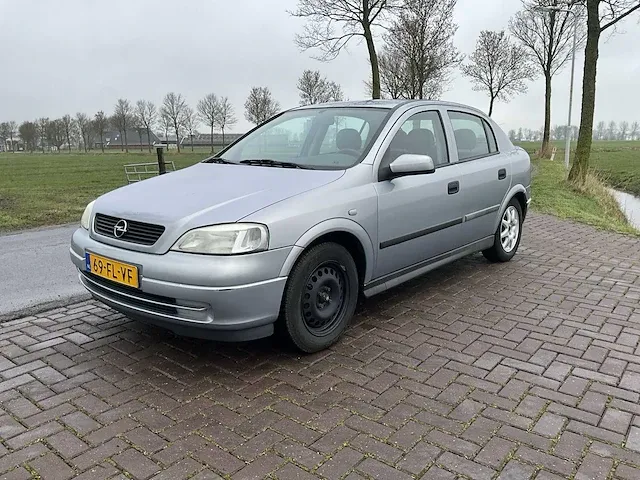 Opel - astra - 1.6 pearl - personenauto - 2000 - afbeelding 1 van  38