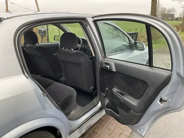 Opel - astra - 1.6 pearl - personenauto - 2000 - afbeelding 17 van  38
