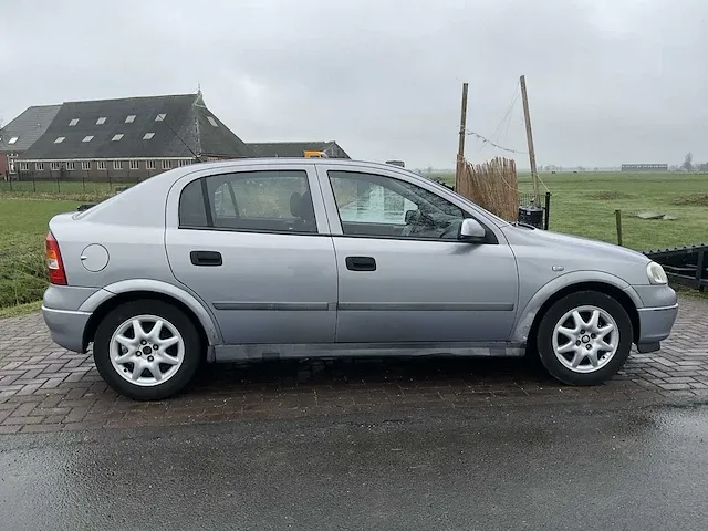 Opel - astra - 1.6 pearl - personenauto - 2000 - afbeelding 35 van  38