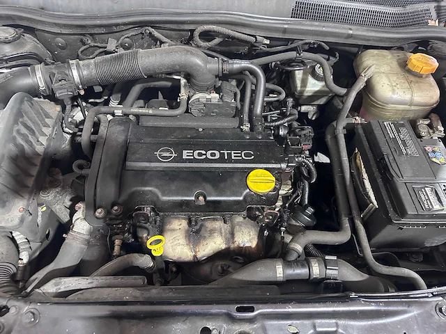 Opel - astra gtc - 1.4 temptation - 64-zd-ns - afbeelding 20 van  20