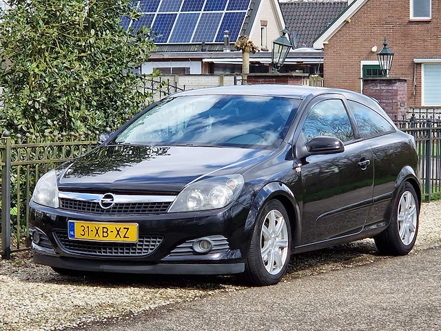 Opel - astra gtc - 1.6 temptation - 31-xb-xz - 2007 - afbeelding 1 van  21