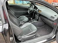 Opel - astra gtc - 2.0 t sport - personenauto - afbeelding 10 van  11
