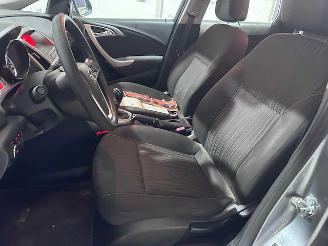 Opel - astra sports tourer - 1.4 edition - 87-rjf-2 - afbeelding 13 van  17