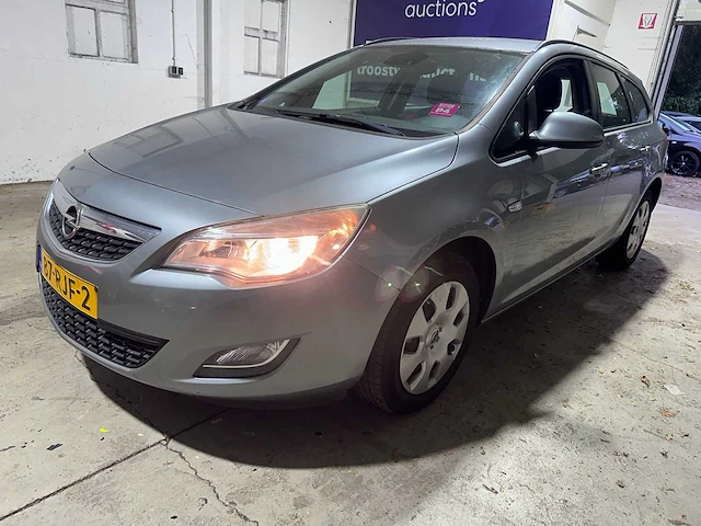 Opel - astra sports tourer - 1.4 edition - 87-rjf-2 - afbeelding 1 van  17