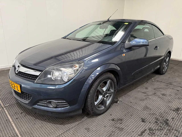 Opel - astra twintop - personenauto - 2008 - afbeelding 1 van  30