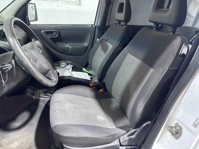 Opel - combo - 1.3 cdti base - 4-vsp-17 - afbeelding 6 van  19