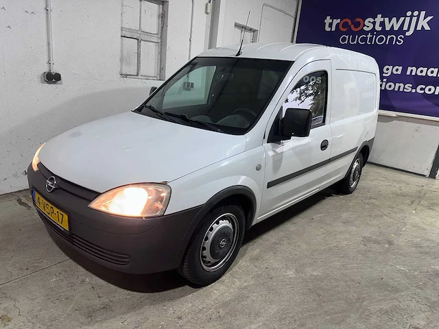 Opel - combo - 1.3 cdti base - 4-vsp-17 - afbeelding 1 van  19
