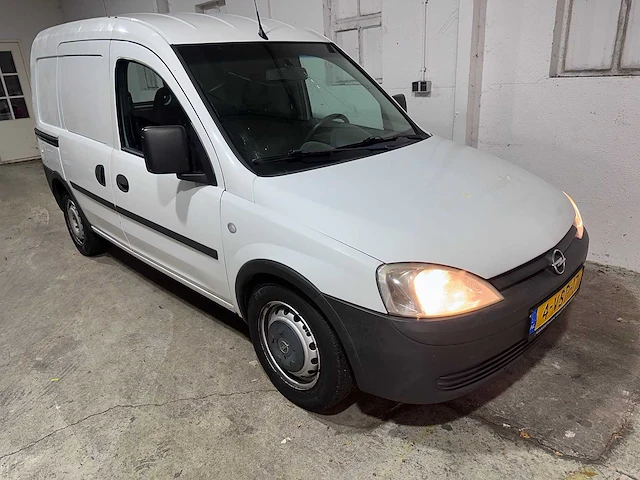 Opel - combo - 1.3 cdti base - 4-vsp-17 - afbeelding 17 van  19