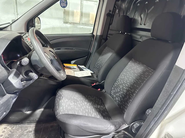 Opel - combo - 1.3 cdti l1h1 ecofl. - vd-502-k - afbeelding 9 van  21