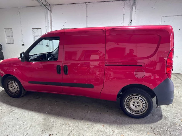 Opel - combo - 1.3 cdti l1h1 ecofl. - vf-996-l - afbeelding 2 van  17