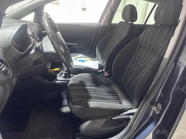 Opel - corsa - 1.2-16v 111 edition - 58-lgb-4 - afbeelding 7 van  19