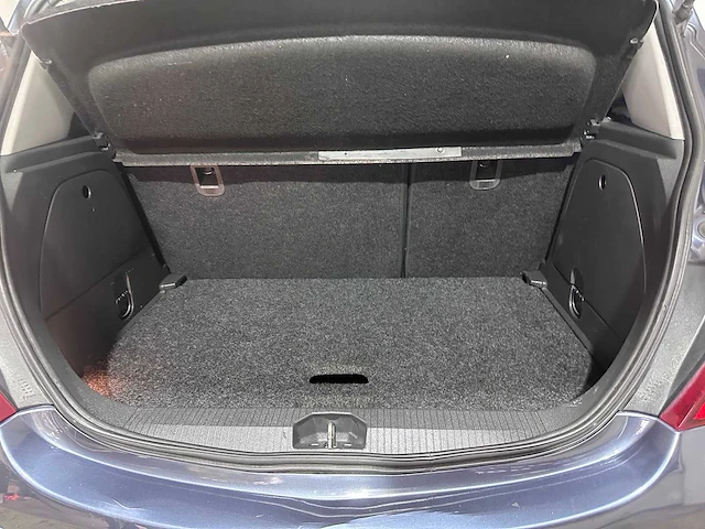 Opel - corsa - 1.2-16v 111 edition - 58-lgb-4 - afbeelding 9 van  19