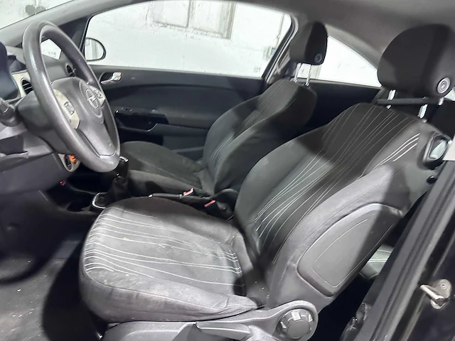 Opel - corsa - 1.2-16v enjoy - 35-ts-lp - afbeelding 15 van  19