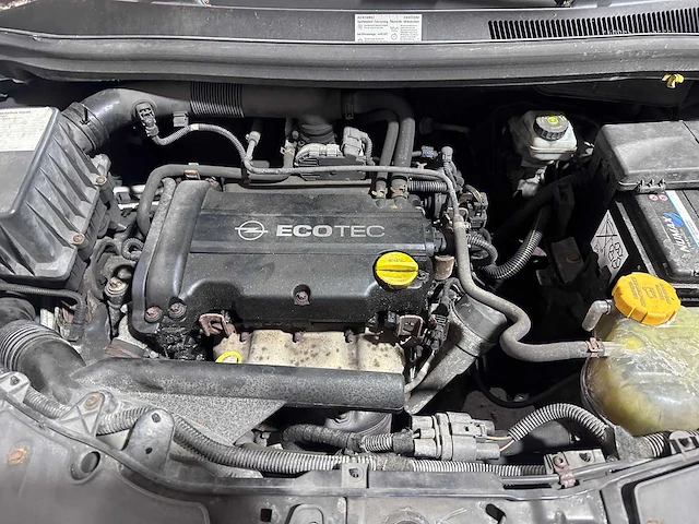 Opel - corsa - 1.2-16v enjoy - 35-ts-lp - afbeelding 18 van  19