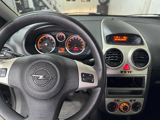 Opel - corsa - 1.2-16v enjoy - 35-ts-lp - afbeelding 9 van  19