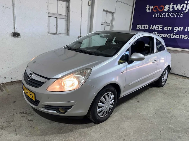 Opel - corsa - 1.2-16v enjoy - 82-xh-rv - afbeelding 1 van  19