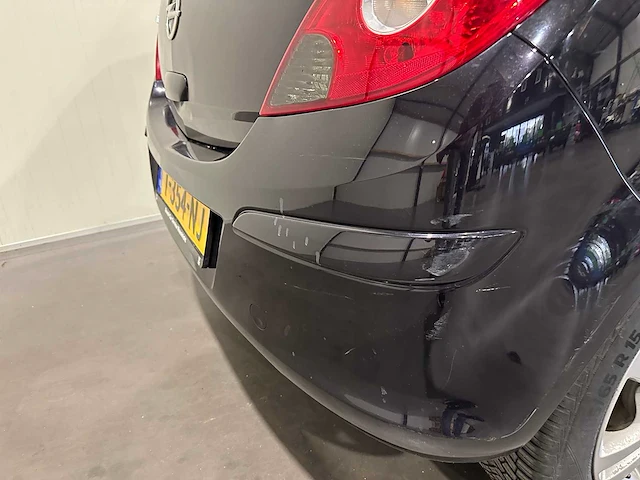 Opel - corsa - 1.2-16v rhythm t-354-nj - afbeelding 11 van  20