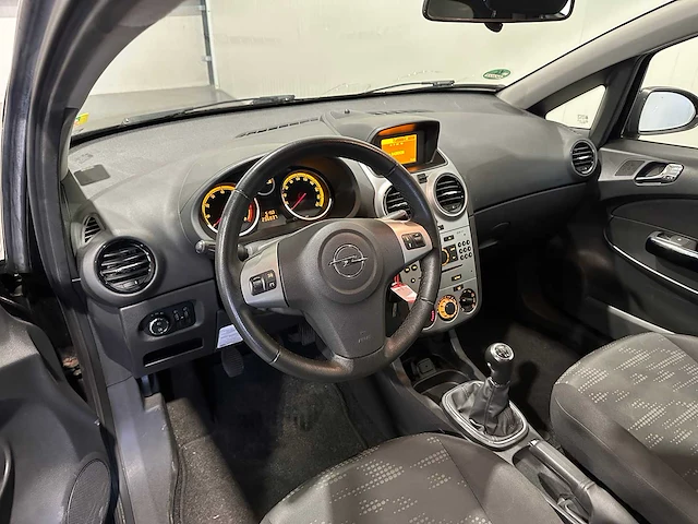 Opel - corsa - 1.2-16v rhythm t-354-nj - afbeelding 20 van  20