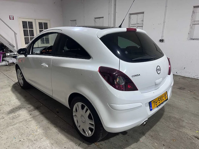 Opel - corsa - 1.2 ecof. cl.ed. lpg - 76-svl-8 - afbeelding 12 van  18
