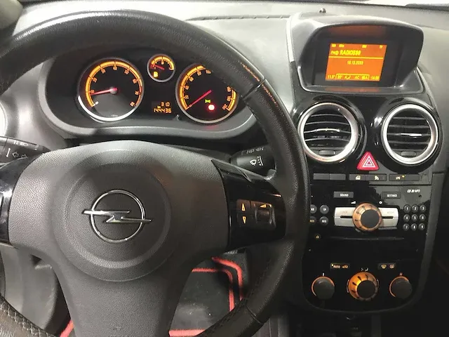 Opel - corsa - 1.2 ecof. des ed lpg - 5-tnn-92 - afbeelding 2 van  20
