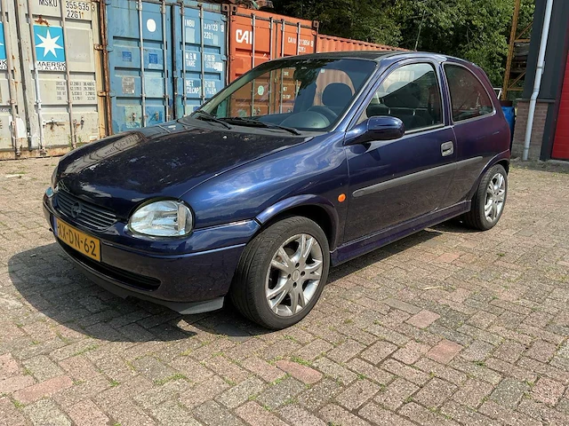Opel - corsa - 1.2i-16v sport - personenauto - afbeelding 1 van  10