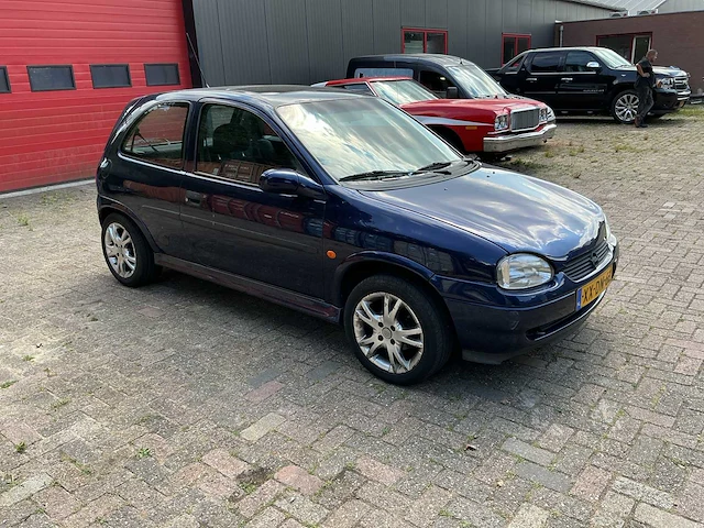Opel - corsa - 1.2i-16v sport - personenauto - afbeelding 3 van  10