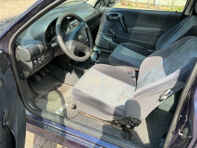 Opel - corsa - 1.2i-16v sport - personenauto - afbeelding 8 van  10