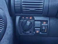 Opel - corsa - 1.2i-16v sport - personenauto - afbeelding 3 van  20