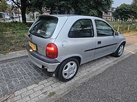 Opel - corsa - 1.2i-16v sport - personenauto - afbeelding 17 van  20