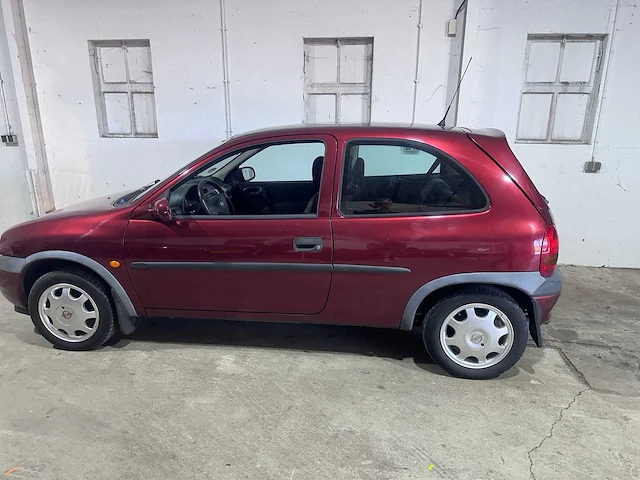 Opel - corsa - 1.2i-16v strada automaat 28-ft-kf - afbeelding 12 van  20