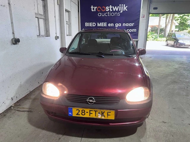 Opel - corsa - 1.2i-16v strada automaat 28-ft-kf - afbeelding 19 van  20