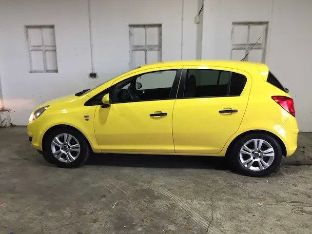 Opel - corsa - 1.3 cdti ecof.s 111 - 94-pgl-4 - afbeelding 12 van  19