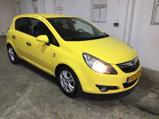 Opel - corsa - 1.3 cdti ecof.s 111 - 94-pgl-4 - afbeelding 17 van  19