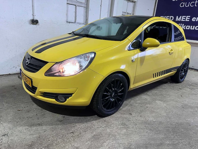 Opel - corsa - 1.4-16v 111 edition - gvs-81-j - afbeelding 1 van  19