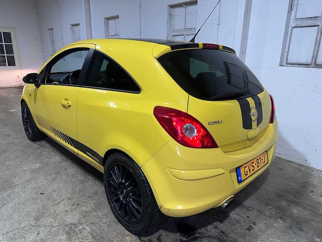 Opel - corsa - 1.4-16v 111 edition - gvs-81-j - afbeelding 13 van  19