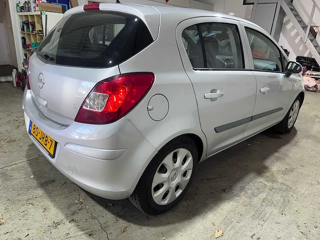 Opel - corsa - 1.4-16v business - 80-jrb-7 - afbeelding 5 van  17