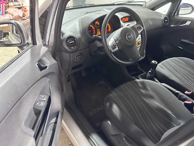 Opel - corsa - 1.4-16v business - 80-jrb-7 - afbeelding 8 van  17