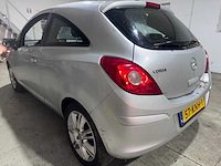 Opel - corsa - 1.4-16v cosmo - 57-knh-1 - afbeelding 13 van  19