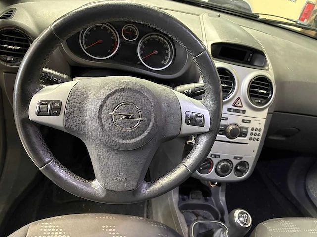 Opel - corsa - 1.4-16v edition - personenauto - afbeelding 2 van  22