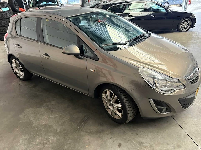 Opel - corsa - 1.4-16v edition - personenauto - afbeelding 19 van  22