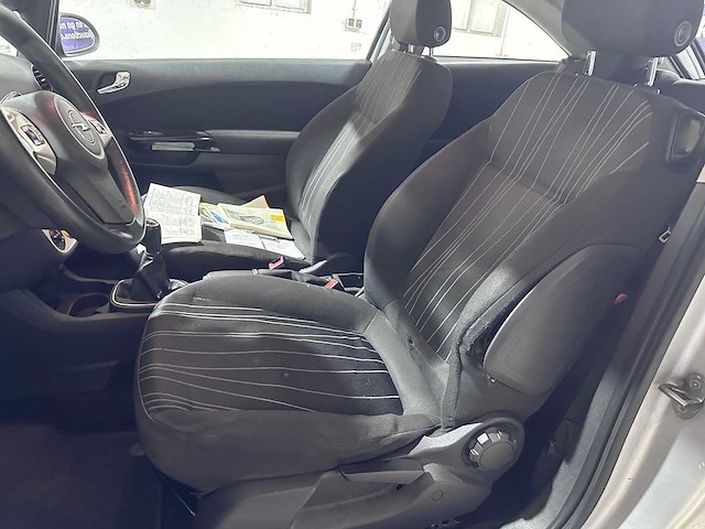 Opel - corsa - 1.4-16v enjoy - 52-tz-zs - afbeelding 7 van  19