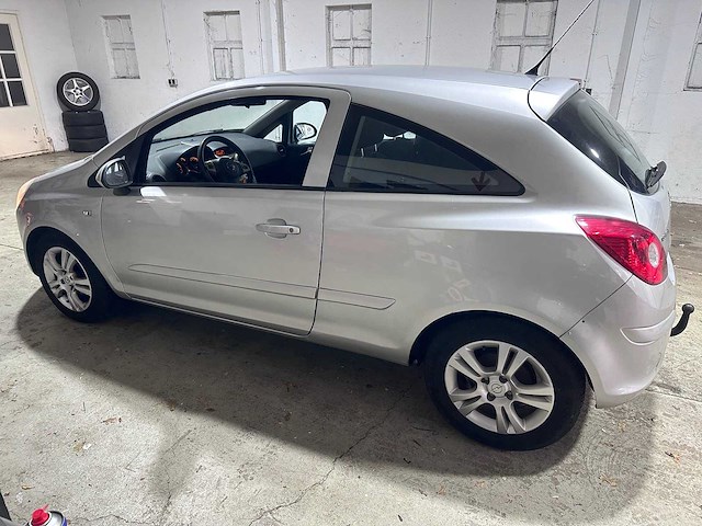 Opel - corsa - 1.4-16v enjoy - 52-tz-zs - afbeelding 12 van  19